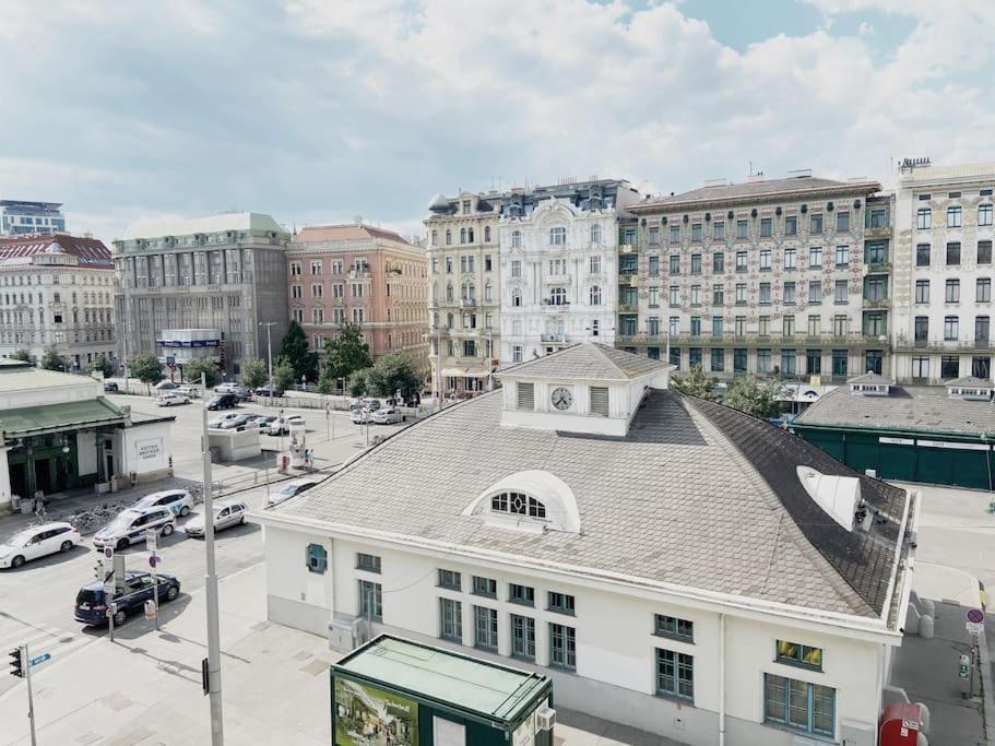 Stylish Designer Apartment At The Center Of Vienna Naschmarkt Luaran gambar