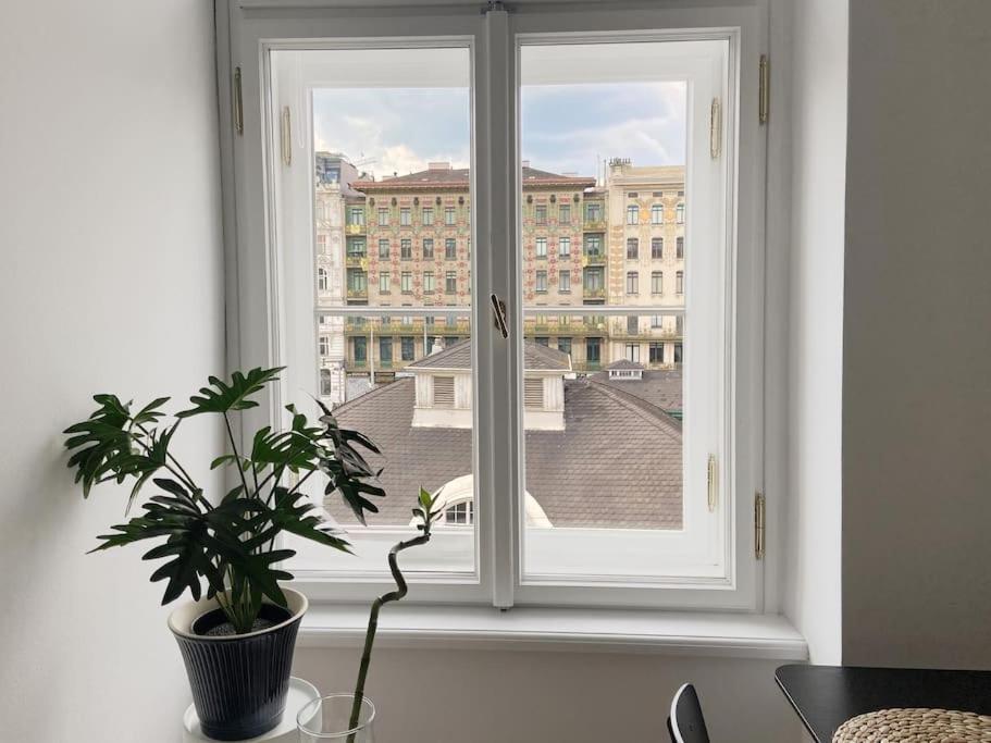 Stylish Designer Apartment At The Center Of Vienna Naschmarkt Luaran gambar