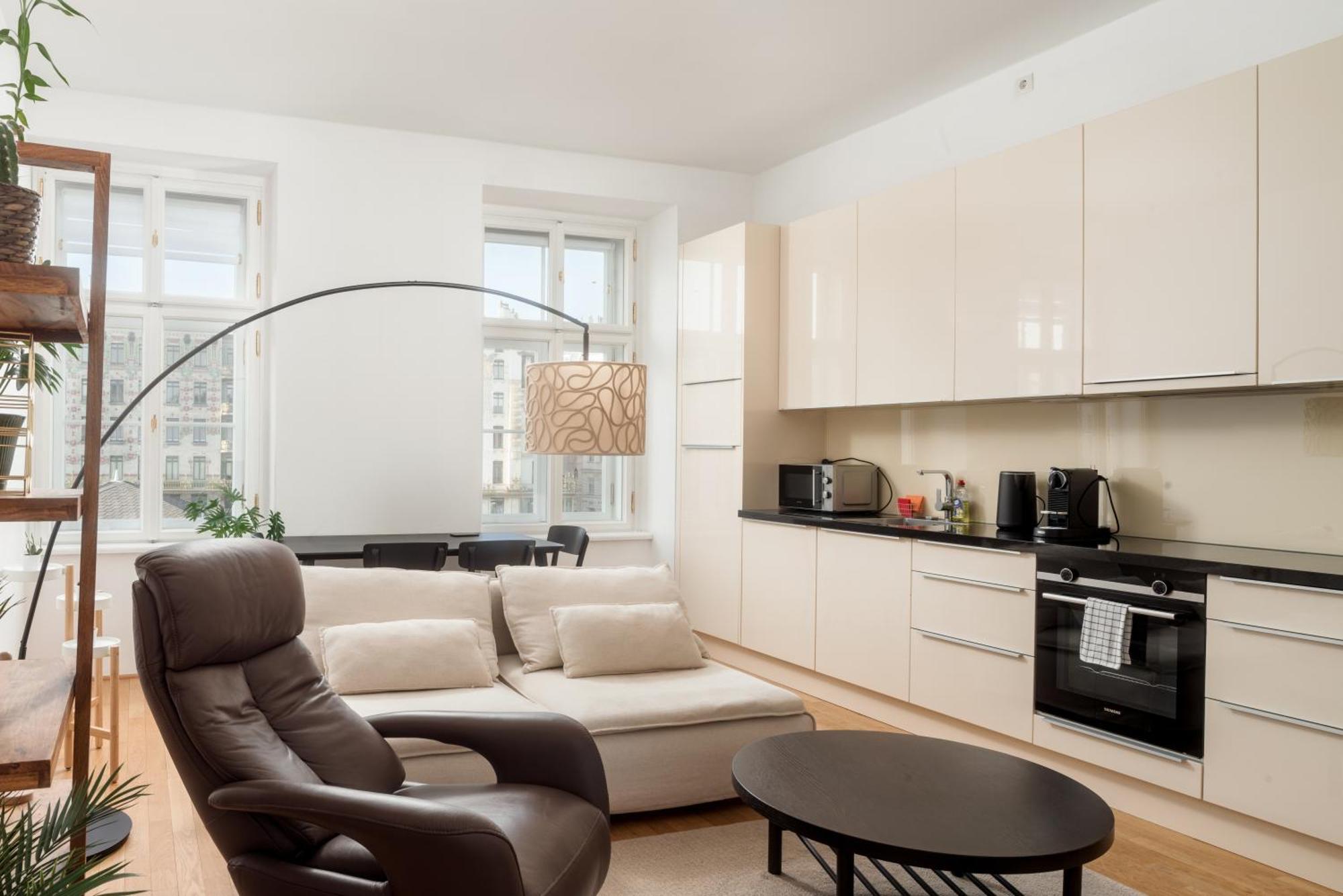 Stylish Designer Apartment At The Center Of Vienna Naschmarkt Luaran gambar